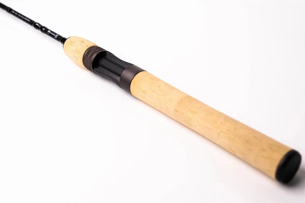 MOSTAL Taipan Spoon 2.00m 1-7g Combo mit Carbon 800 FD Braid Seitenansicht