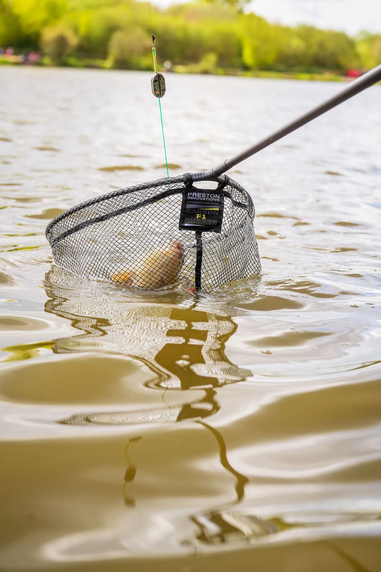 PRESTON Carbon F1 Latex Landing Net 18" weitere Ansicht