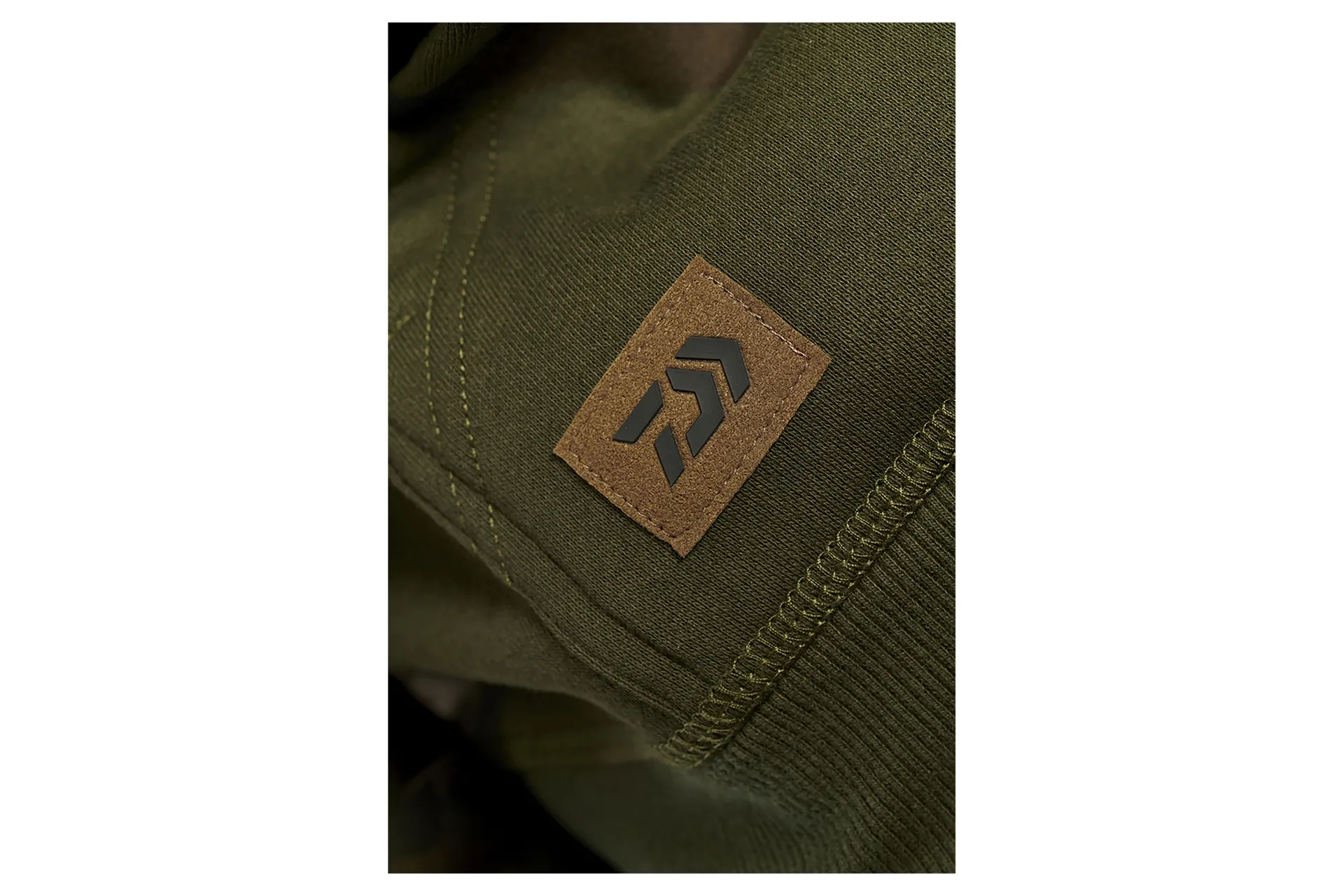 Daiwa Carp Camo Hoodie Angeljacke Ansicht 3