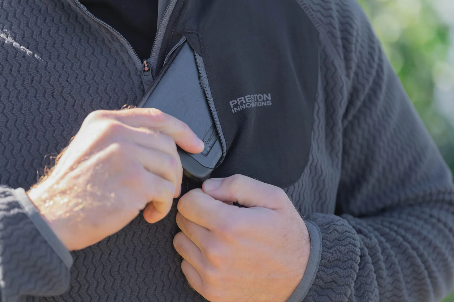 PRESTON Core Collection Zig Zag Fleece - XL weitere Ansicht