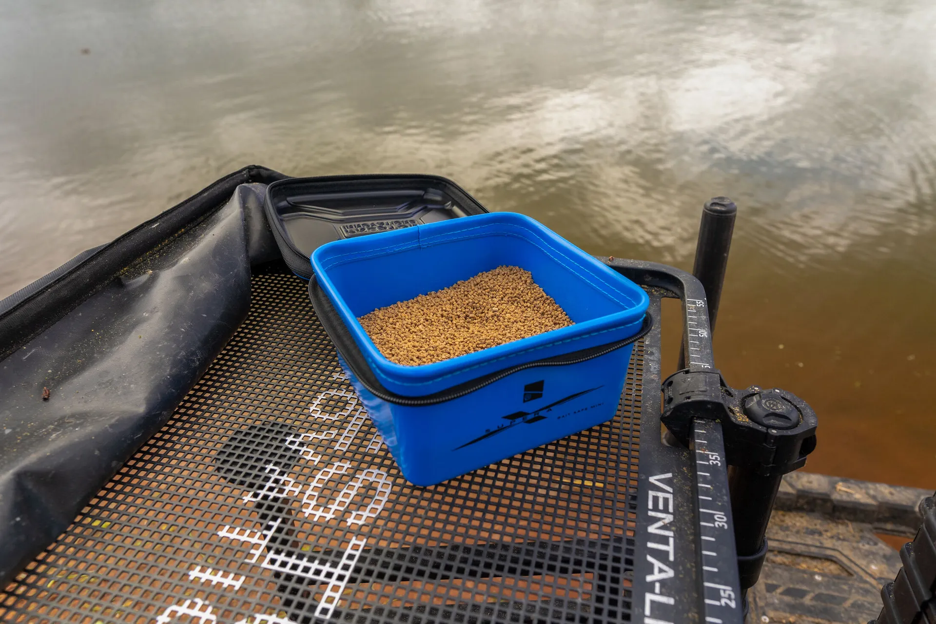 PRESTON Supera X Bait Safe Mini weitere Ansicht