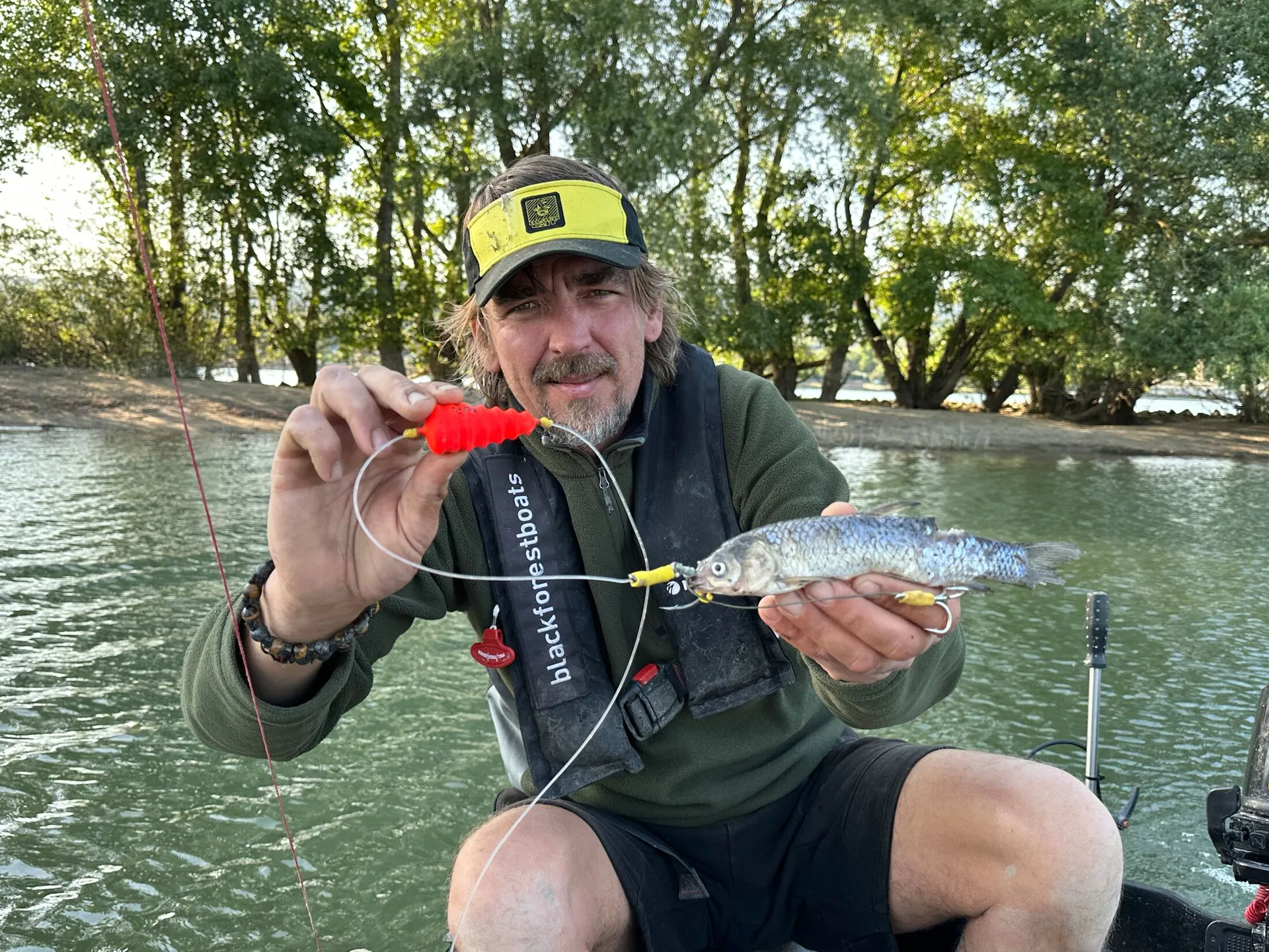 BLACK CAT 6/0 Baitfish Tree R 2,00m Haken: 2 weitere Ansicht