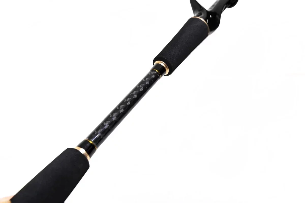 Combo Taipan Baitcast M 2.15m 8-35g