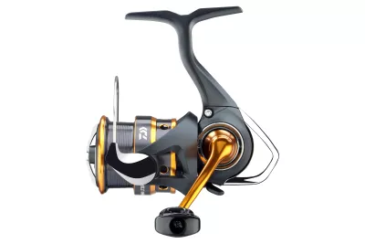 DAIWA 24 Iprimi LT 1000 S-P Spinnrolle — 2000S-P